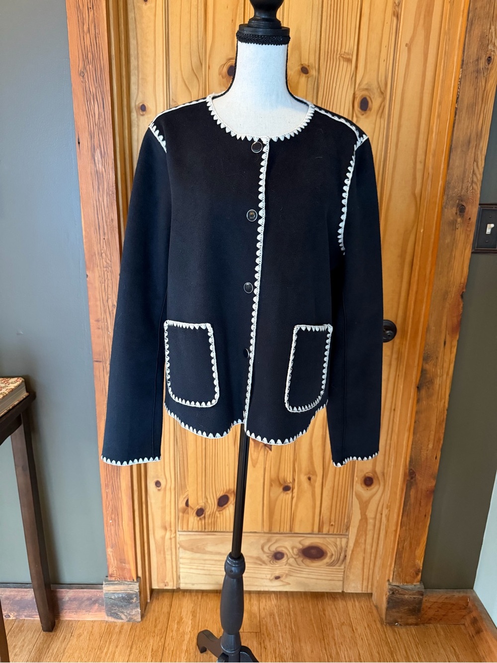 Bagatelle Black Contrast-Trim Women's Jacket - Picture 2 of 7